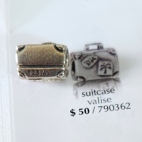 Pandora Suitcase Charm - Picture 2 of 3